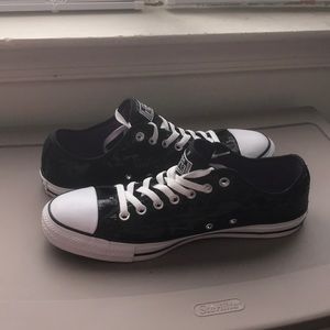 Black sequin converse!!